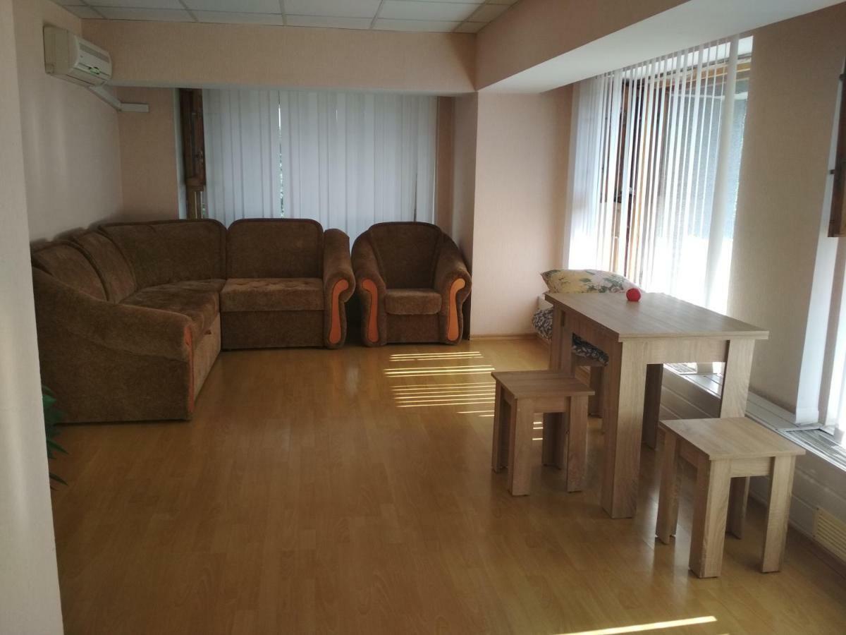Готель На Автовокзалі Poltava Exterior foto